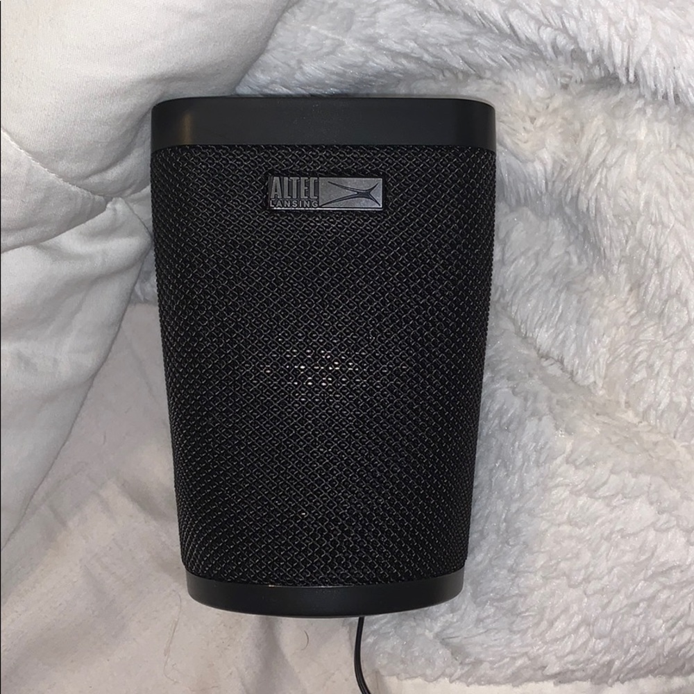 Altec Lansing LIVE bluetooth speakers